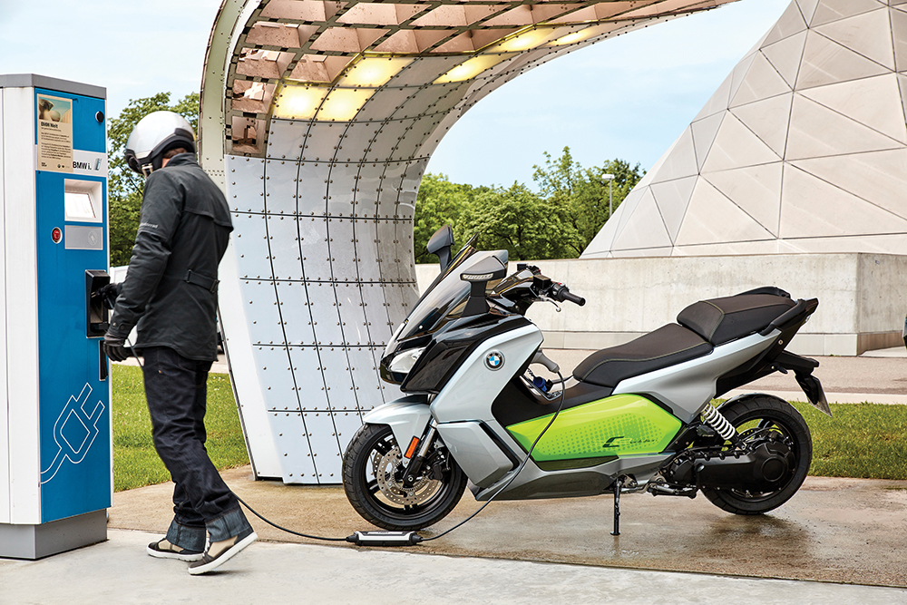 Emission-free, two-wheeled mobility
